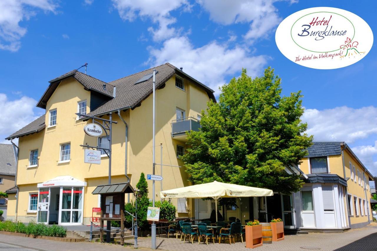 Hotel Burgklause Nickenich Bagian luar foto